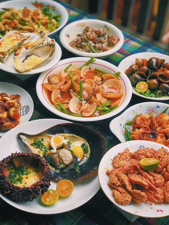 Món ngon Sài Gòn: Hải sản giá hạt dẻ và thực đơn phủ ngập cheese, bạn chọn đi! - ảnh 8