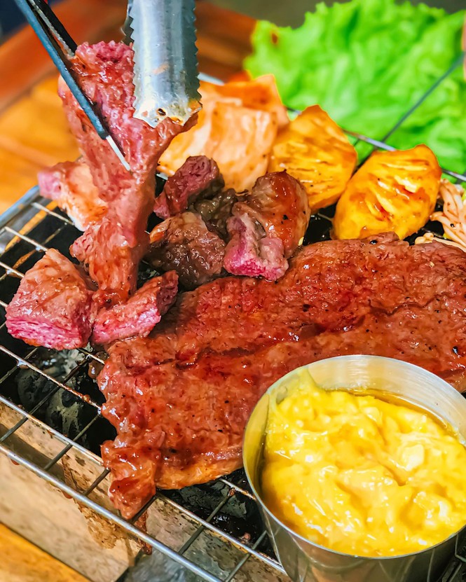 Gà cay phô mai và bò sốt trứng muối, bên nào… mập hơn? - ảnh 6