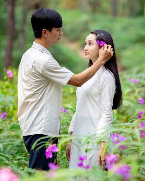 Cuộc thi viết Trà sữa cho tâm hồn: Có tiếng tim vỡ trong khóm hoa dã quỳ - ảnh 1