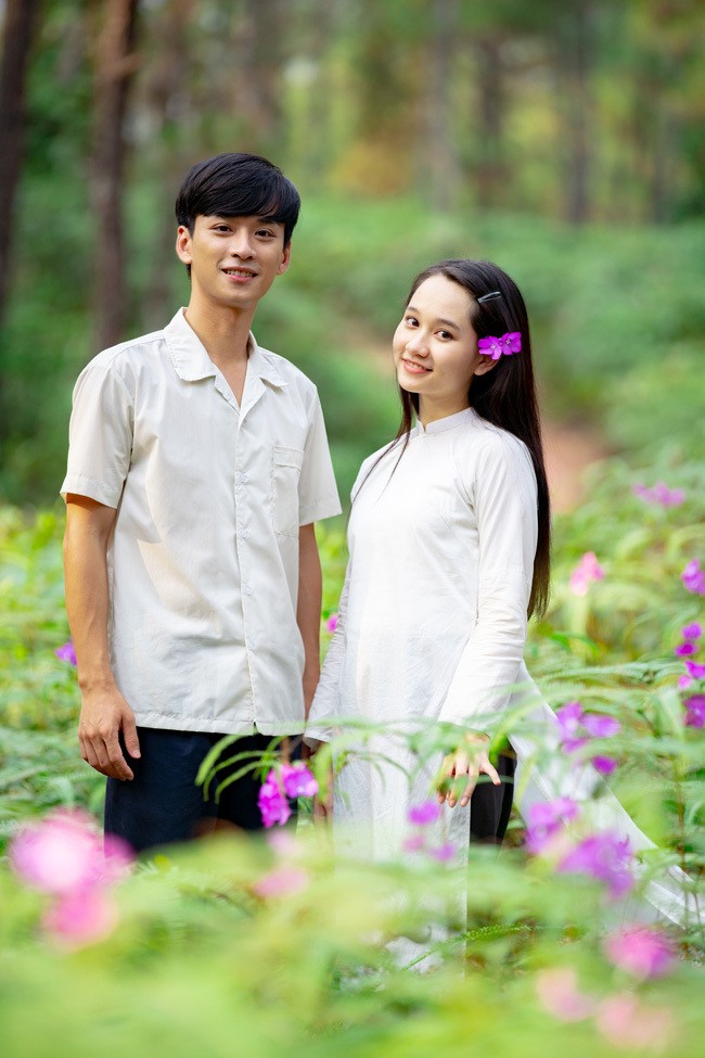 Cuộc thi viết Trà sữa cho tâm hồn: Có tiếng tim vỡ trong khóm hoa dã quỳ - ảnh 2