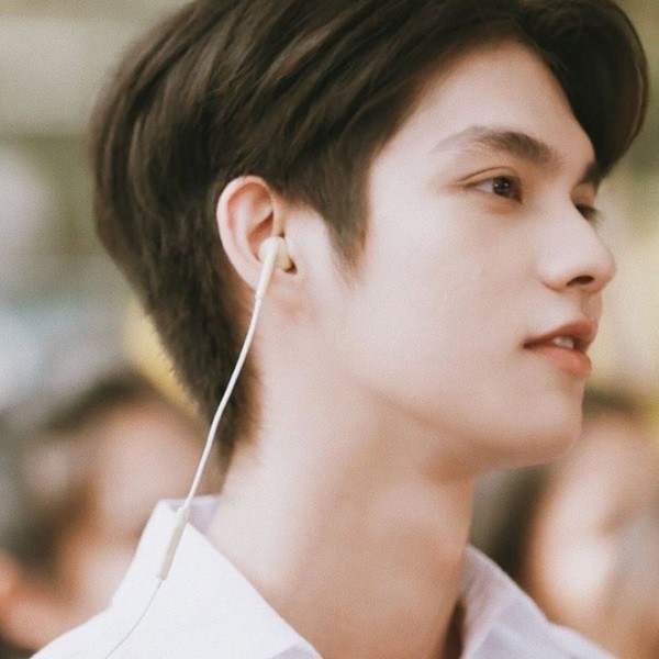 Trong thế giới fangirl: Have a “Bright” day, chúng mình cùng có những ngày rạng rỡ nhé! - ảnh 2