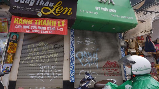 Hàng quán đóng cửa, biển cho thuê mặt bằng khắp nơi trong mùa dịch - ảnh 1