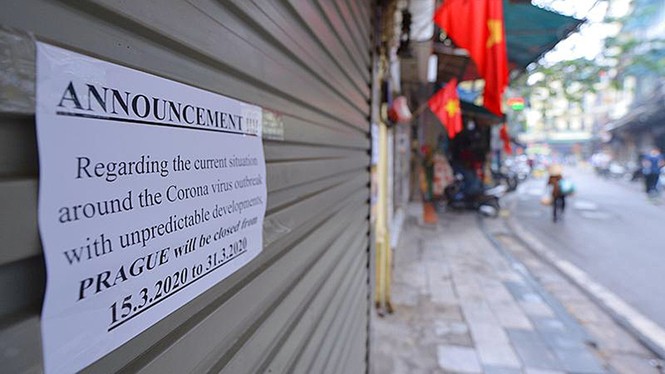 Hàng quán đóng cửa, biển cho thuê mặt bằng khắp nơi trong mùa dịch - ảnh 2