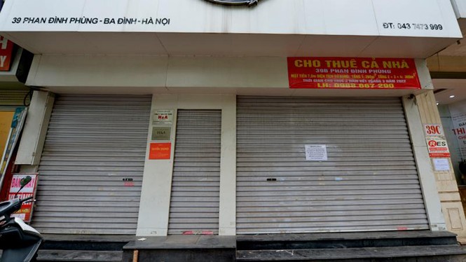 Hàng quán đóng cửa, biển cho thuê mặt bằng khắp nơi trong mùa dịch - ảnh 14
