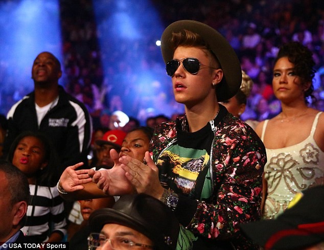 Justin Bieber hẹn hò gái lạ để 'trêu ngươi' Selena Gomez? - ảnh 5