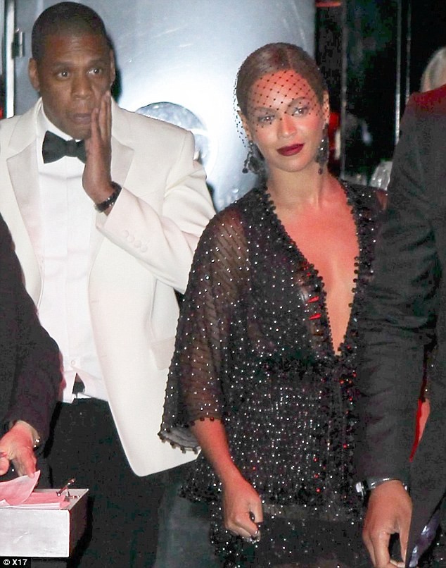 Em gái Beyonce đánh anh rể túi bụi trong thang máy - ảnh 6