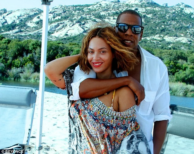 Beyonce tung ảnh mặc bikini “đập tan” tin đồn bầu bí - ảnh 3