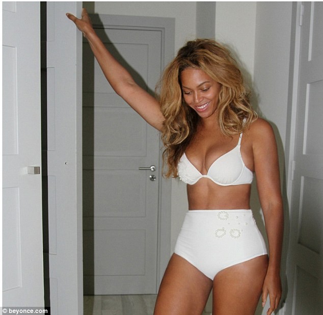Beyonce đi nghỉ dưỡng cùng chồng con tại Pháp - ảnh 2