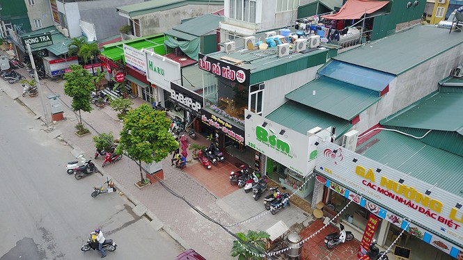 Cận cảnh tuyến đường, vỉa hè chỉ phục vụ khu nhà không phép? - ảnh 9