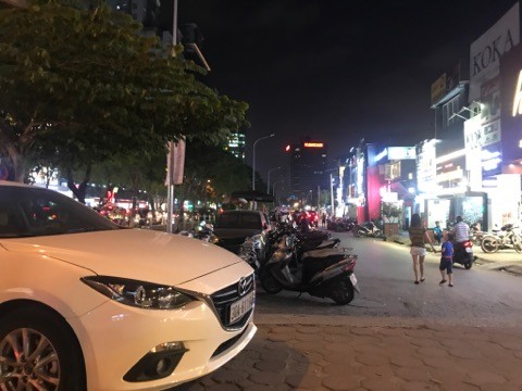 Chi hàng tỷ làm đường chỉ phục vụ cho khu nhà không phép? - ảnh 1
