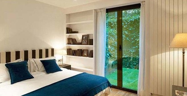 Ngắm ngôi nhà đậm chất sân cỏ của sao bóng đá Messi - ảnh 6