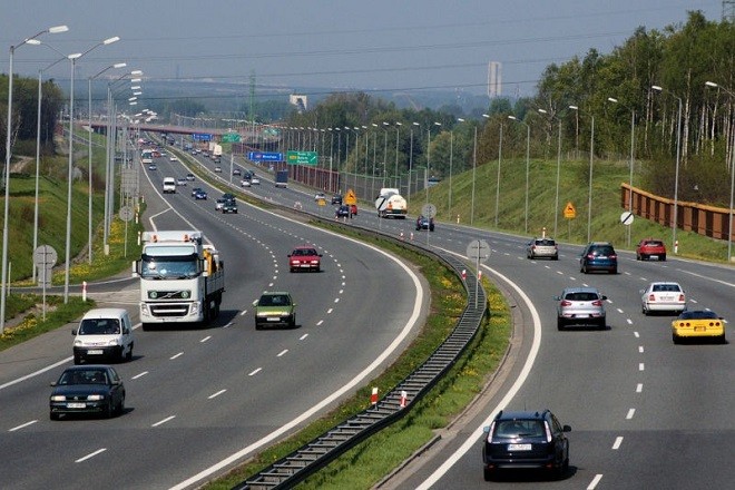 10 con đường tài xế bạt mạng mà không hề run sợ - ảnh 3