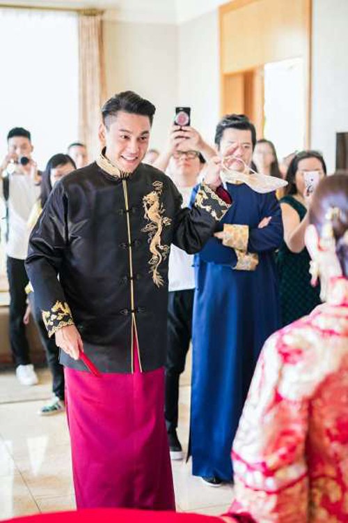 Tài tử 'Vườn sao băng' bế vợ trong lễ rước dâu - ảnh 4