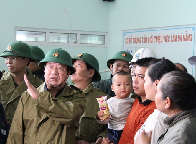 Phó Thủ tướng Trịnh Đình Dũng: Nhiệm vụ phòng chống bão số 9 hết sức khẩn cấp - ảnh 1