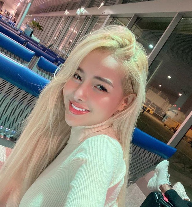 Sau lùm xùm “cà khịa” Thanh Tâm, Ngân 98 không ngại hát “trứng rán cần mỡ” trong livestream mới - ảnh 2