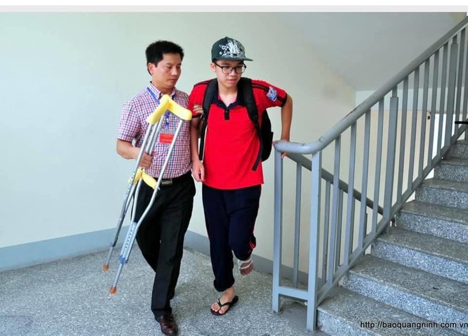 Những khoảnh khắc đẹp của kỳ thi vào lớp 10: Sĩ tử đừng lo, mọi người đều sẽ tiếp sức! - ảnh 7
