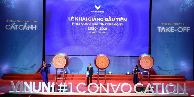Lễ khai giảng đầu tiên ở trường Đại học