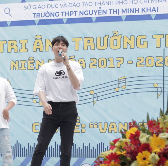 Đêm tri ân tại ngôi trường trăm tuổi: tạm biệt thanh xuân, chuyến tàu mang biển hiệu 1720 - ảnh 4