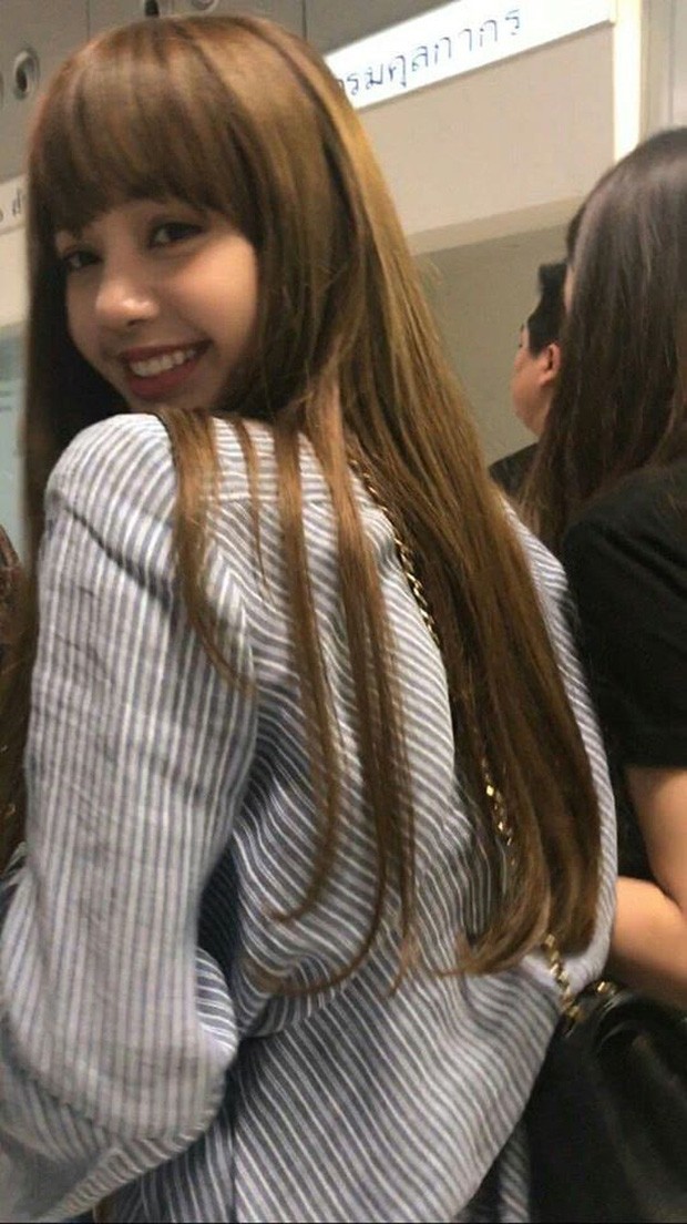 Lisa (Black Pink) xinh đẹp trong ảnh fan chụp - ảnh 6