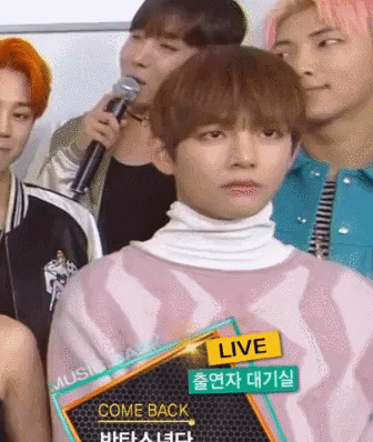 V (BTS) từng bị Tiffany hiểu lầm - ảnh 4