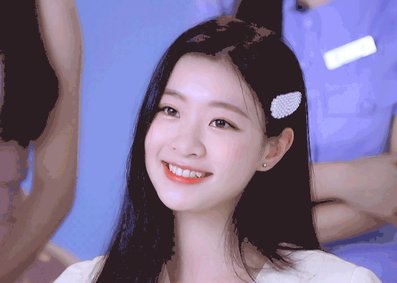 Thanh Xuân Có Bạn 2: Chân dung thí sinh được Lisa khen ngợi - ảnh 1