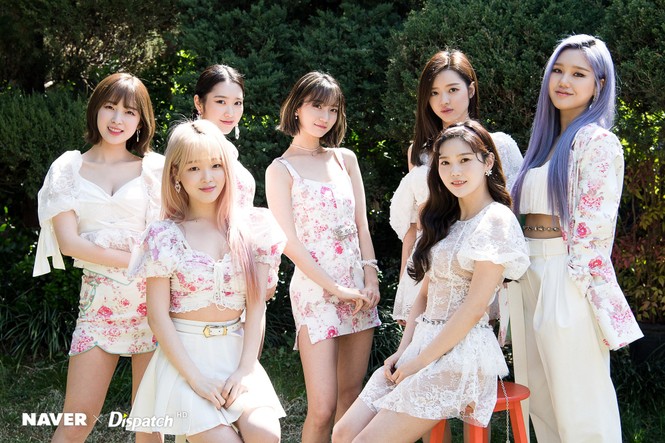 Sao Hàn 24H: Oh My Girl hái quả ngọt, Taeyeon - IU đối đầu, The Voice trở lại - ảnh 1