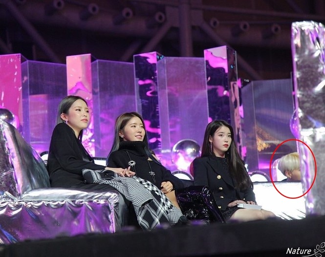 Sao Hàn 24H: Oh My Girl hái quả ngọt, Taeyeon - IU đối đầu, The Voice trở lại - ảnh 3