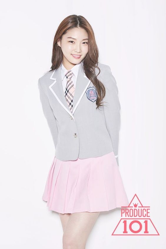 Chungha, từ thành viên bị lu mờ trong I.O.I đến “Nữ hoàng K-Pop” thế hệ mới - ảnh 1