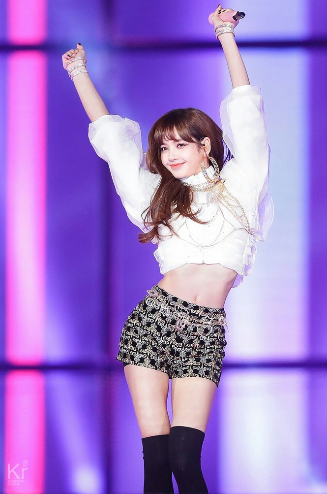 Đây chính là trang phục diễn được Blink thả tim nhiều nhất cho BLACKPINK vì đẹp đồng đều - ảnh 6