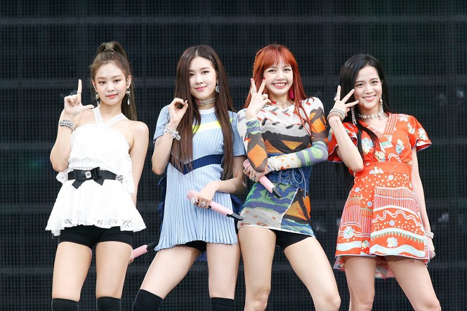 Đây chính là trang phục diễn được Blink thả tim nhiều nhất cho BLACKPINK vì đẹp đồng đều - ảnh 7