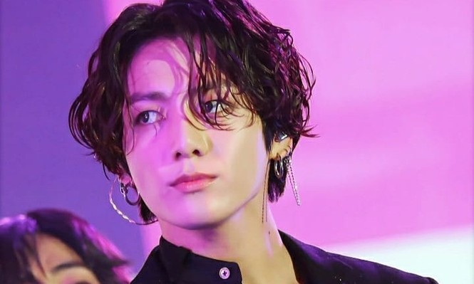 Sau bê bối Itaewon, Jungkook (BTS) lại bị chê trách một điều khiến fan cứng cũng thất vọng - ảnh 2