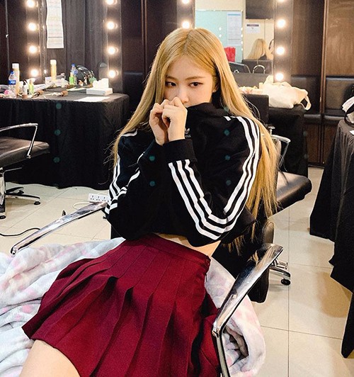 Học ngay BLACKPINK bí kíp tạo dáng siêu tự nhiên mà lên ảnh sống ảo cực đẹp - ảnh 5