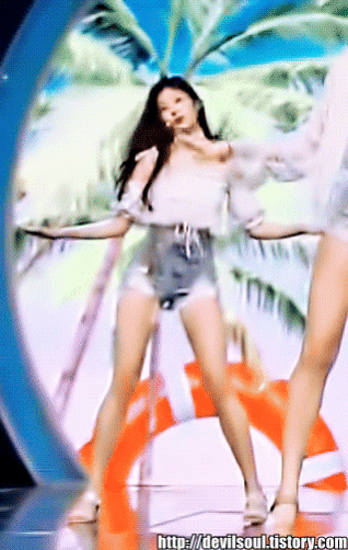 Chuyện chỉ có ở K-Pop: Tỷ lệ cơ thể còn quan trọng và ăn điểm hơn chiều cao - ảnh 4