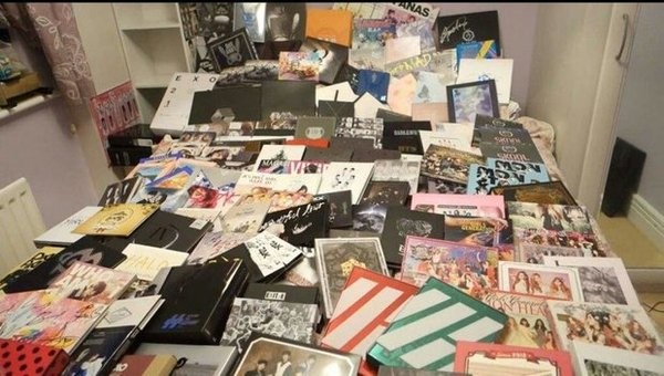 Cạn lời với cách một số fan K-Pop xử lý núi album đã trót mua để ủng hộ idol - ảnh 3
