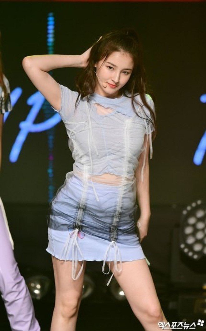 Chỉ vì quá thích mặc đồ rút dây mà Nancy (MOMOLAND) mang tiếng “giảm cân thất bại” - ảnh 7