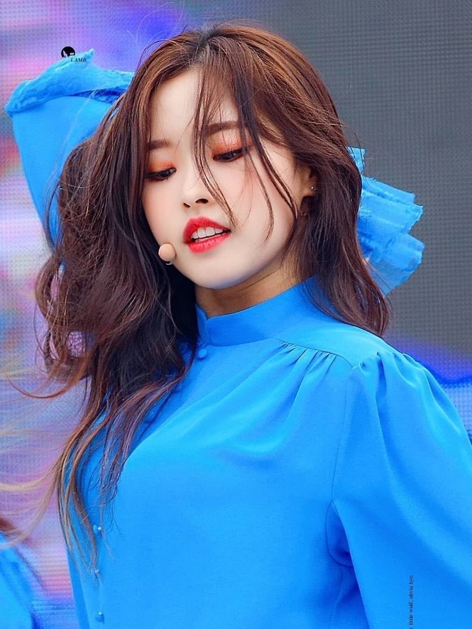 Hàng loạt nữ idol sở hữu đôi môi hình tam giác siêu ngọt ngào tạo thành trend mới ở Hàn - ảnh 4