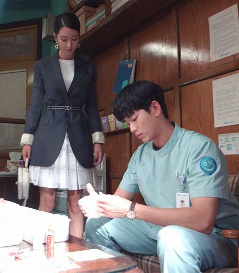 Liên tục đụng hàng mỹ nhân châu Á nhưng Seo Ye Ji vẫn thắng thế nhờ phối đồ cao tay - ảnh 2