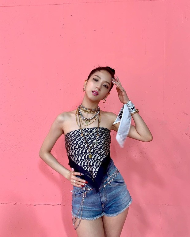 Khi Jisoo (BLACKPINK) đụng hàng Suzy: Hai “nàng thơ Dior” bất phân thắng bại - ảnh 5