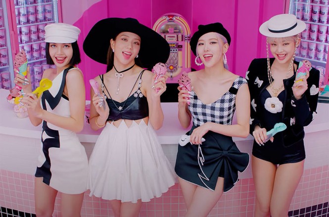 Không chỉ hát ít nhất nhóm, Rosé (BLACKPINK) còn phải mặc lại đồ cũ trong “Ice Cream”? - ảnh 1