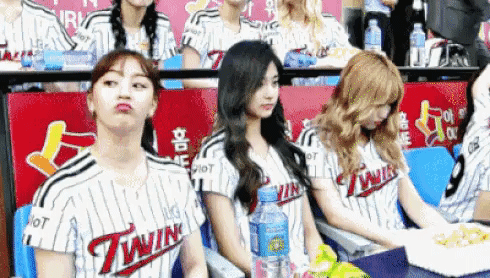 Bí quyết giữ dáng đẹp của Tzuyu (TWICE) cực đơn giản mà sao rất ít người làm theo được? - ảnh 2