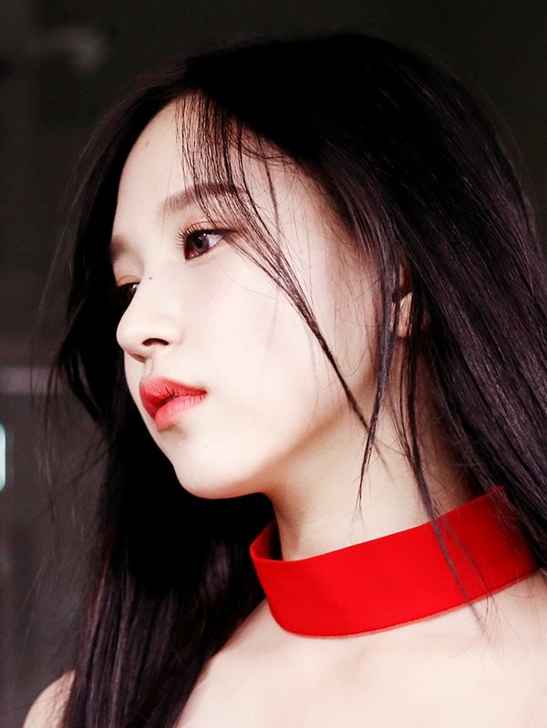Giữa trăm nữ idol xinh đẹp, K-Pop chỉ có ba cô gái buồn man mác như giọt mưa thu - ảnh 2