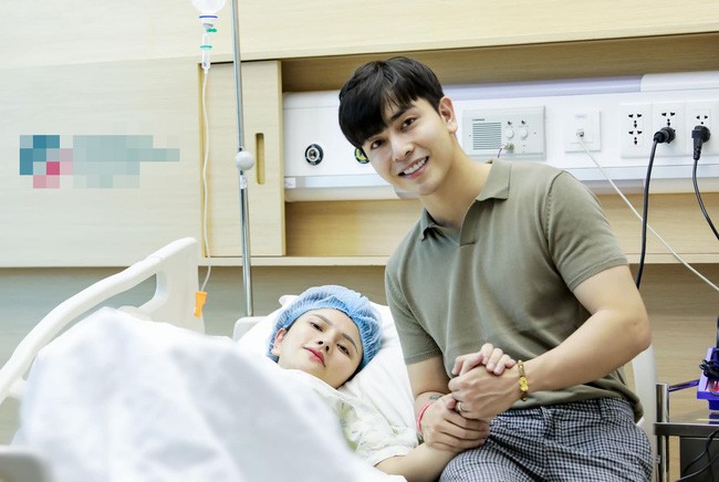 Thu Thủy và Kin Nguyễn vỡ òa hạnh phúc đón chào công chúa nhỏ siêu xinh xắn - ảnh 1