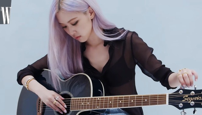 Chơi lớn với áo xuyên thấu, Rosé được khen ngợi vì chọn đồ phụ trợ quá tinh tế - ảnh 6