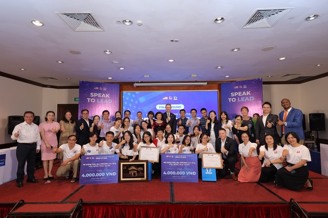 Teen An Giang bất ngờ giành giải nhất cuộc thi hùng biện tiếng Anh “Speak to Lead 2020” - ảnh 1