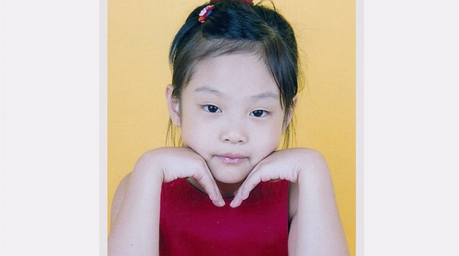 BLACKPINK lần đầu khoe ảnh ấu thơ cực xinh: Đập tan mọi tin đồn phẫu thuật thẩm mỹ - ảnh 2