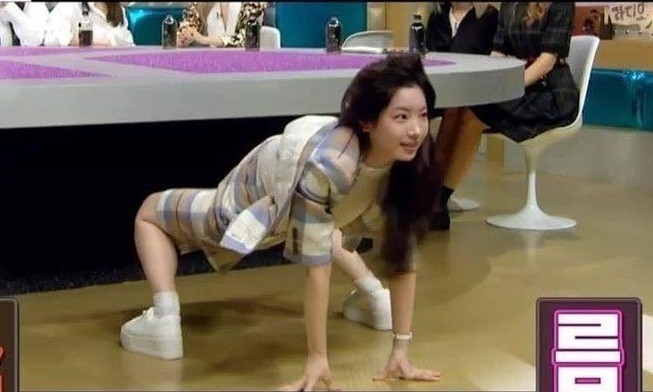 Dahyun (TWICE) khoe tài lẻ thế nào mà khiến netizen thấy sợ hơn cả phim kinh dị? - ảnh 3
