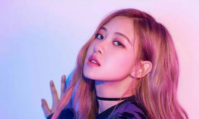 Tấm ảnh này của Rosé và Chanyeol có gì bất thường mà Dispatch phải tuyên bố cực gắt? - ảnh 3