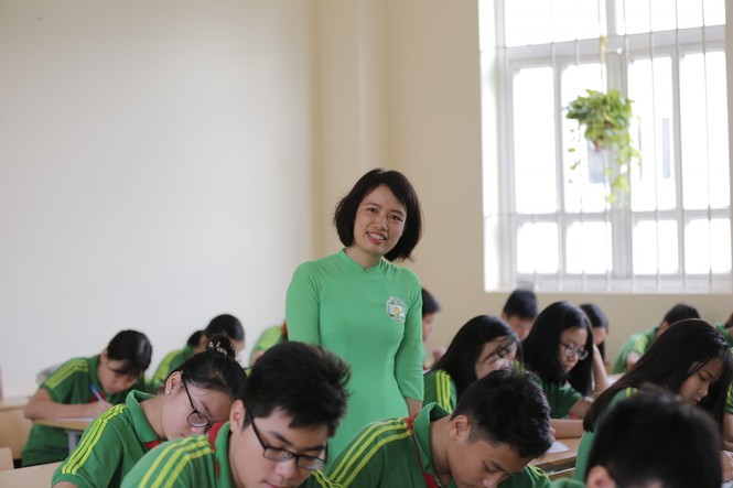 Thầy cô chúng mình nói gì về phương pháp học và giảng bài trực tuyến mùa dịch COVID-19? - ảnh 1