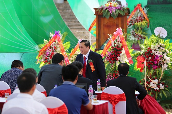 'Cô' bò nặng 762 kg, đăng quang “Hoa hậu bò sữa” Mộc Châu 2018 - ảnh 6