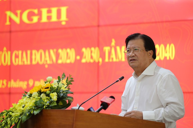 Bộ trưởng Nông nghiệp: Soi kính hiển vi cũng không thấy sản phẩm chăn nuôi xuất khẩu - ảnh 1 Bộ trưởng Nông nghiệp: Soi kính hiển vi cũng không thấy sản phẩm chăn nuôi xuất khẩu - ảnh 1